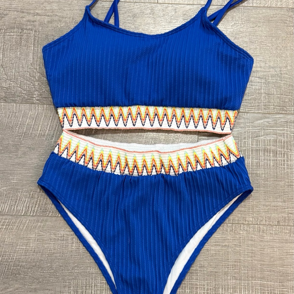 Blue Zigzag Pattern Swimsuit